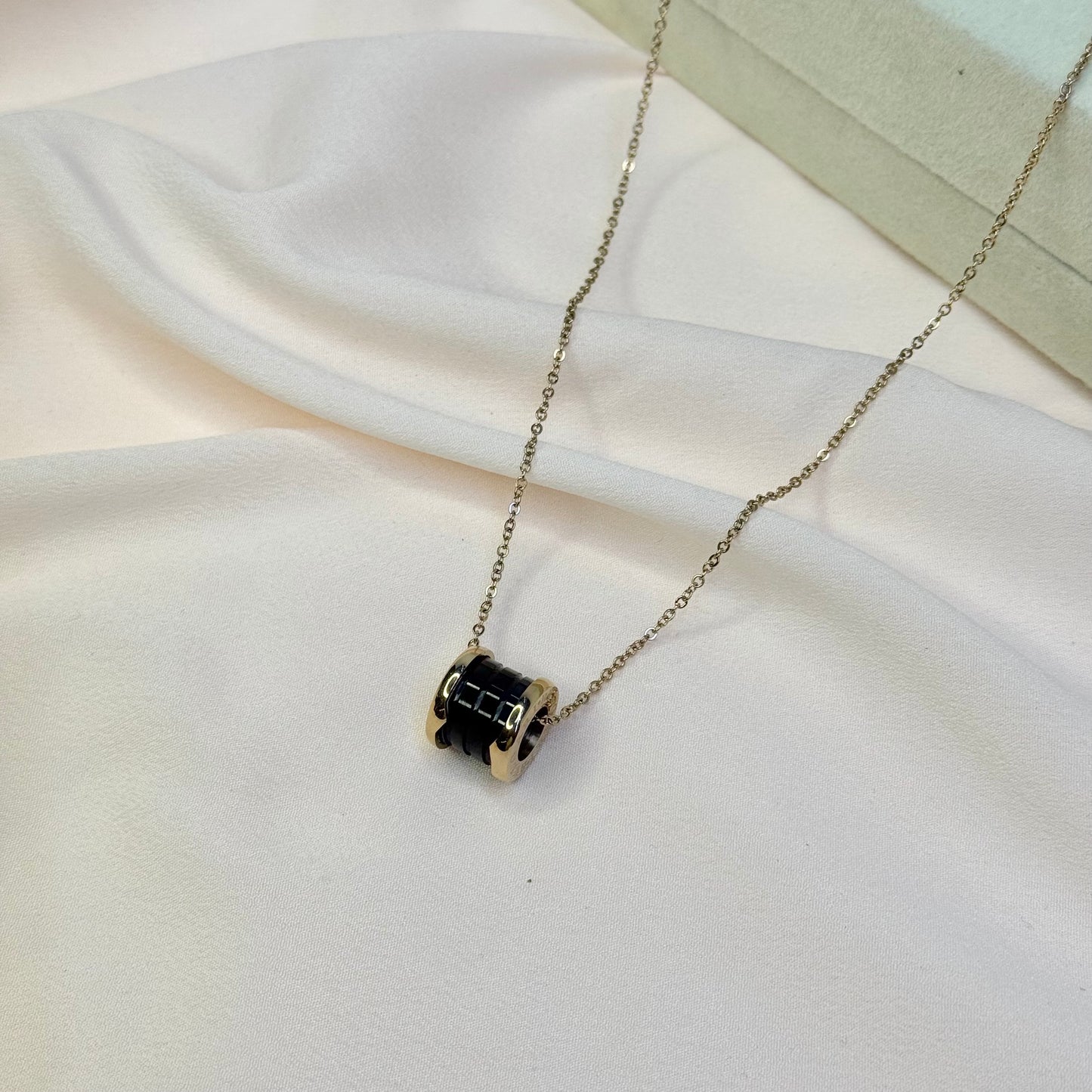 Stainless Steel Locket Top Quality