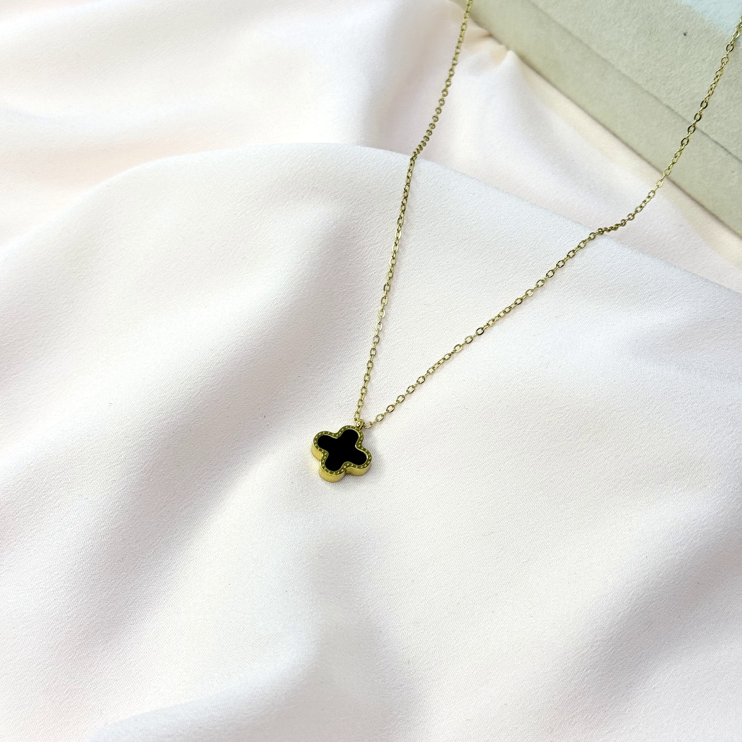 Stainless Steel Locket Top Quality Made in Italy One Side Black And One Side White