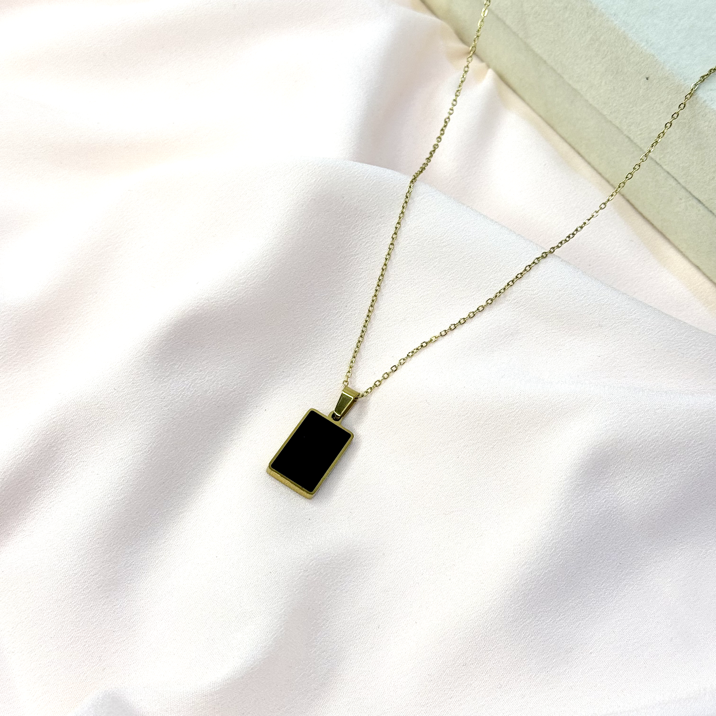 Stainless Steel Locket Top Quality Made in Italy One Side Black And One Side White