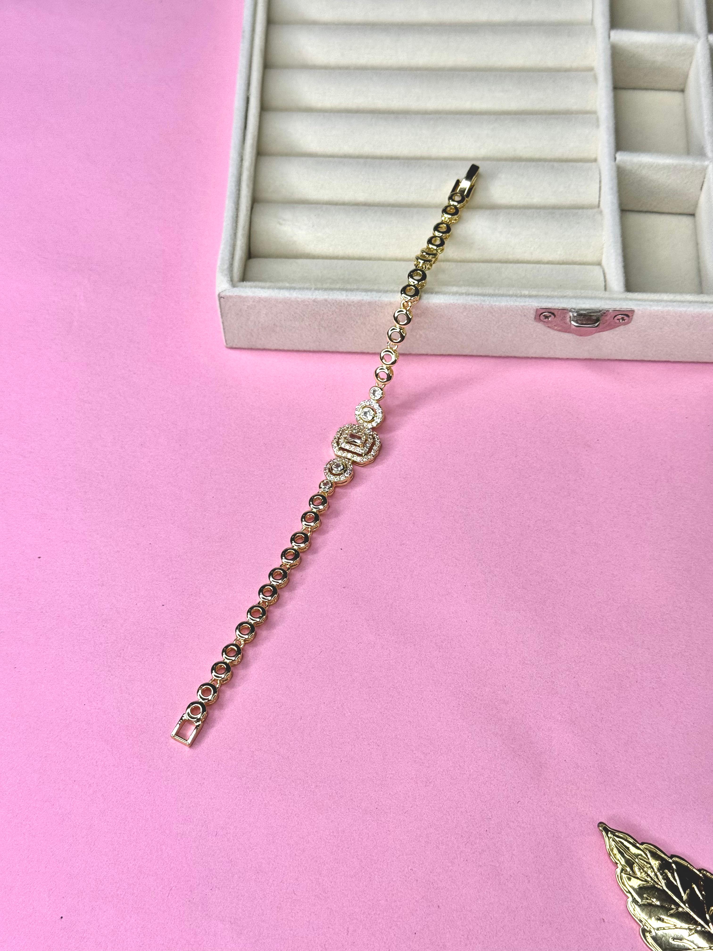 Fancy Unique Design American Zarkoon Crystal Stones Bracelet for Girls/Women