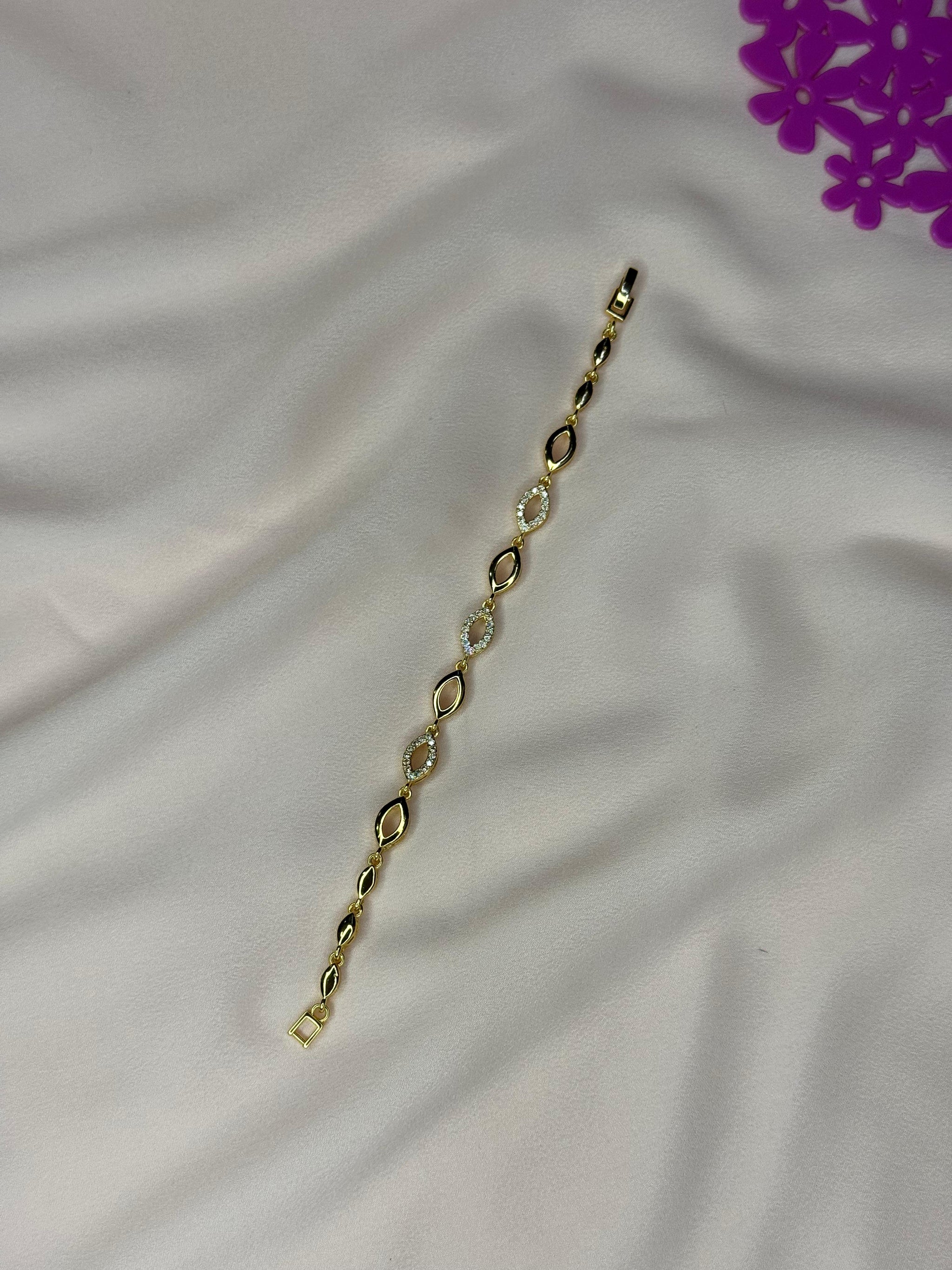 Charming Unique Design American Zarkoon Bracelet for Girls/Women
